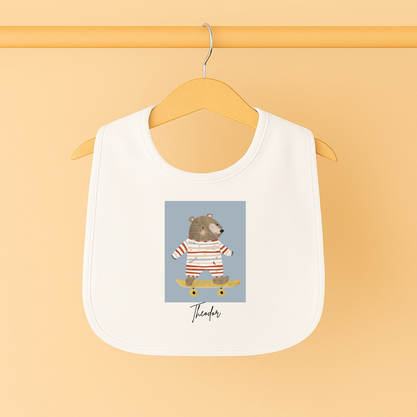 Retro trifft Babykleidung - Personalisiertes Baby Lätzchen